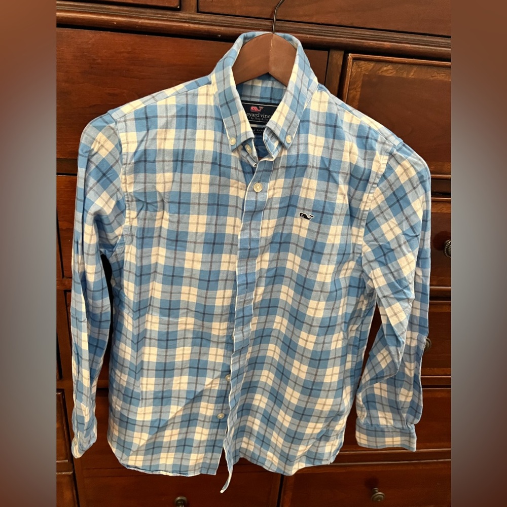 Vineyard Vines boys button down flannel shirt size M (12-14)